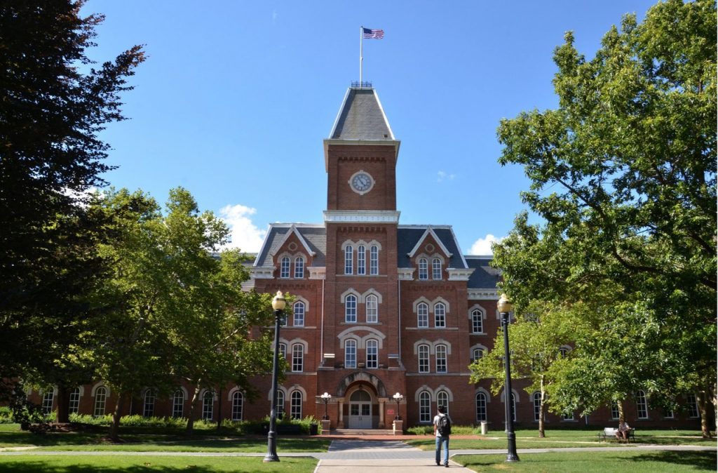 University Hall on the campus of Ohio State University